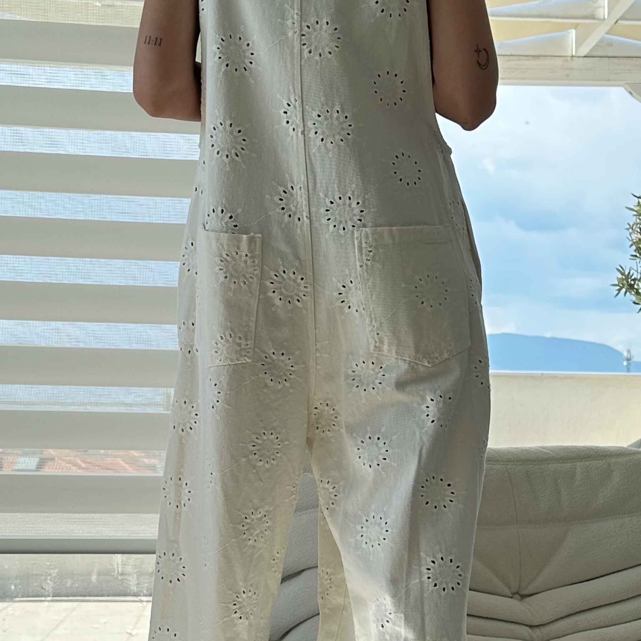 Broderie Anglaise
