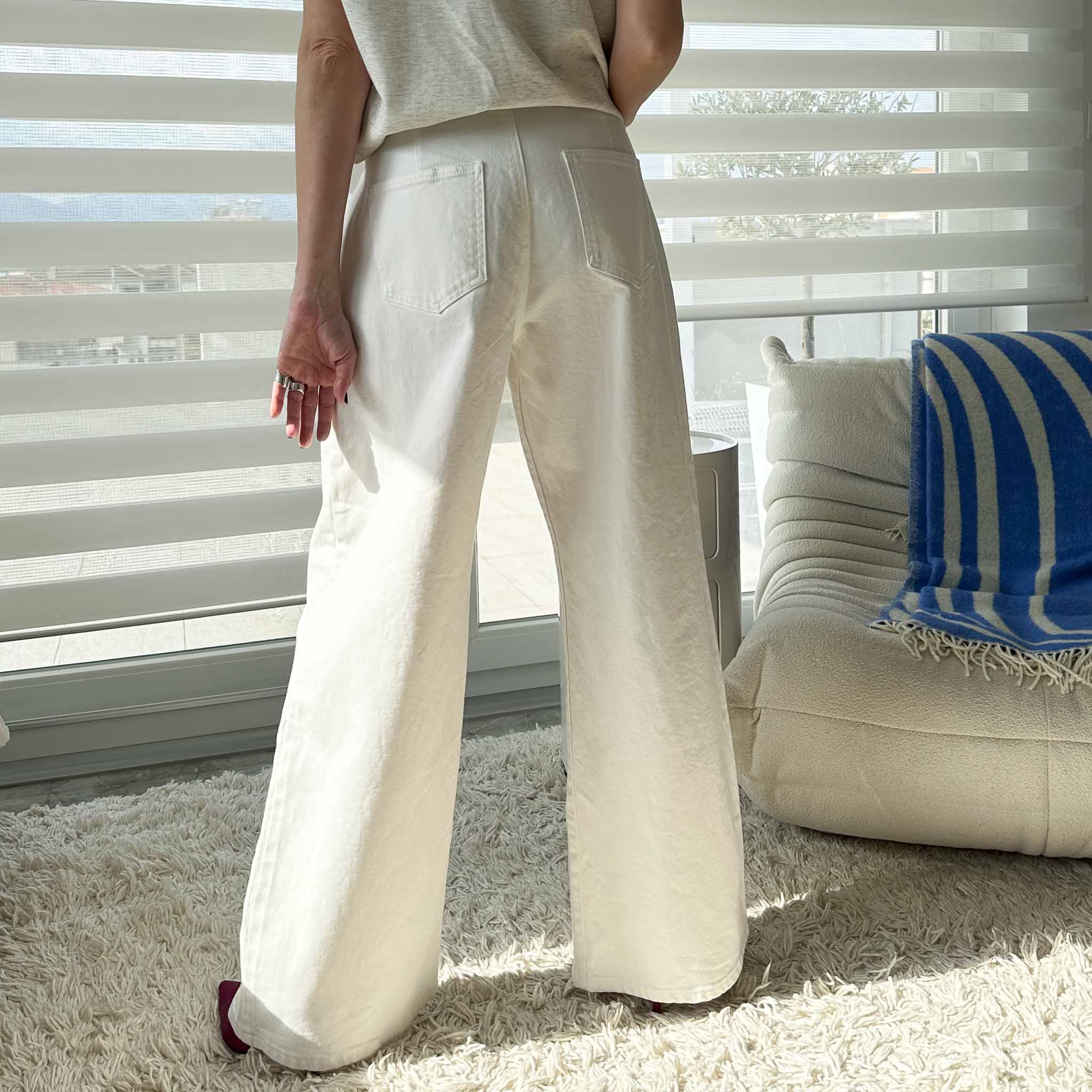 Cream Flow Jeans